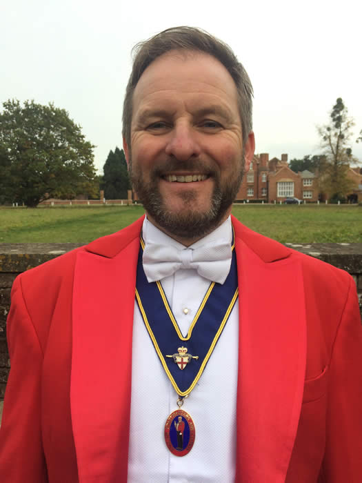 Oxfordshire based Toastmaster, Master of Ceremonies and Celebrant Russell Fowler
